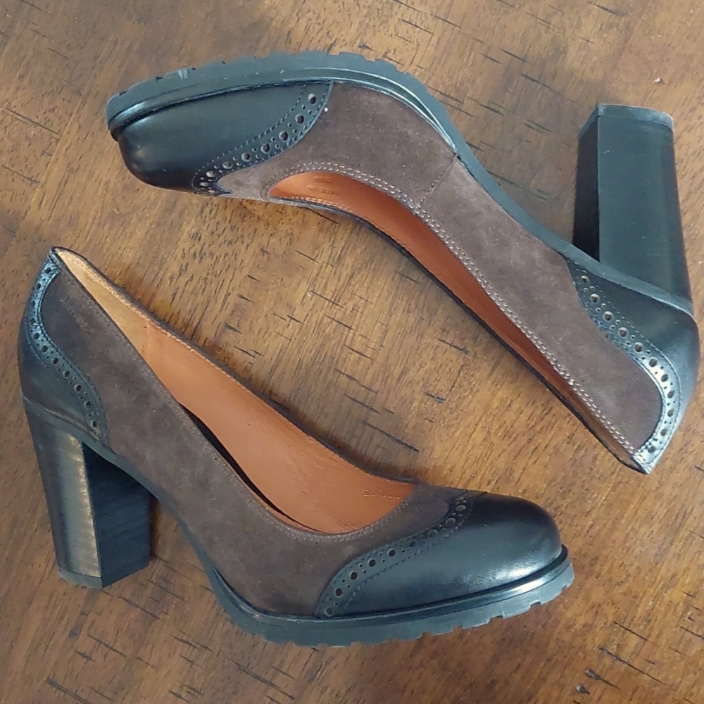 Geox Amphibiox Oxford Dress Shoes/Heels